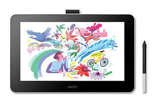 WacomOne_Overhead View_pen right_Art.jpg