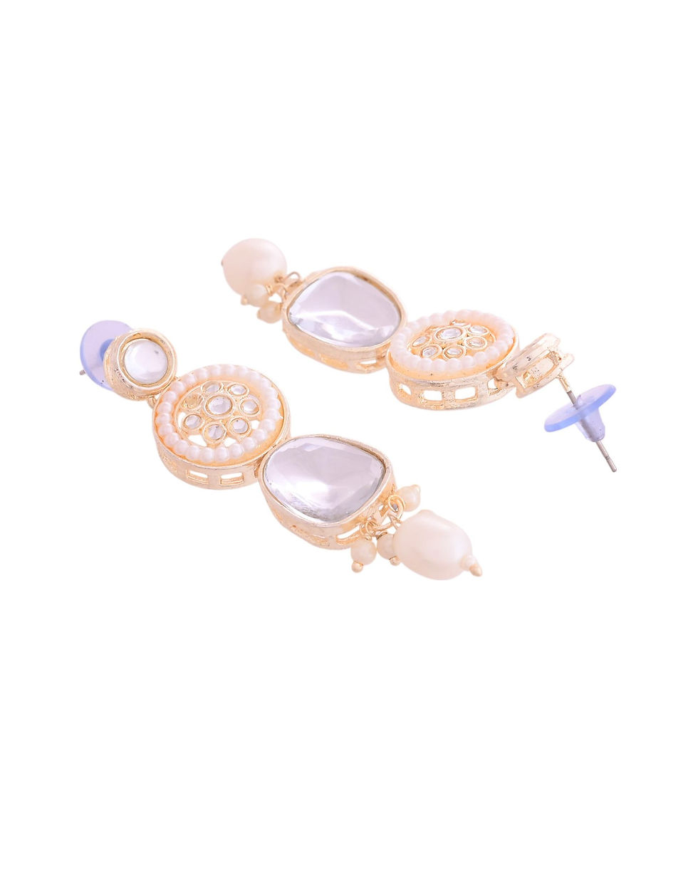 Thumbnail: Gold Plated Artificial Beads And Stone Studded Necklace Set With Maang Tikka