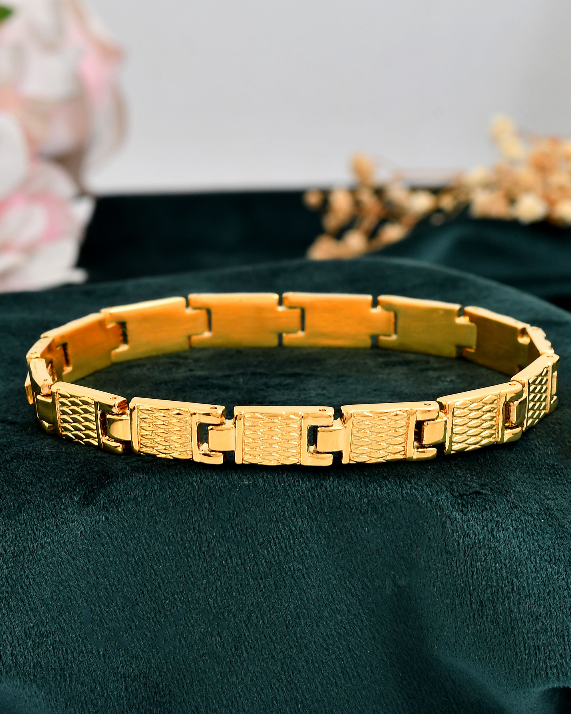 Men Gold-Toned Stainless Steel Linked Designer Chain Bracelet