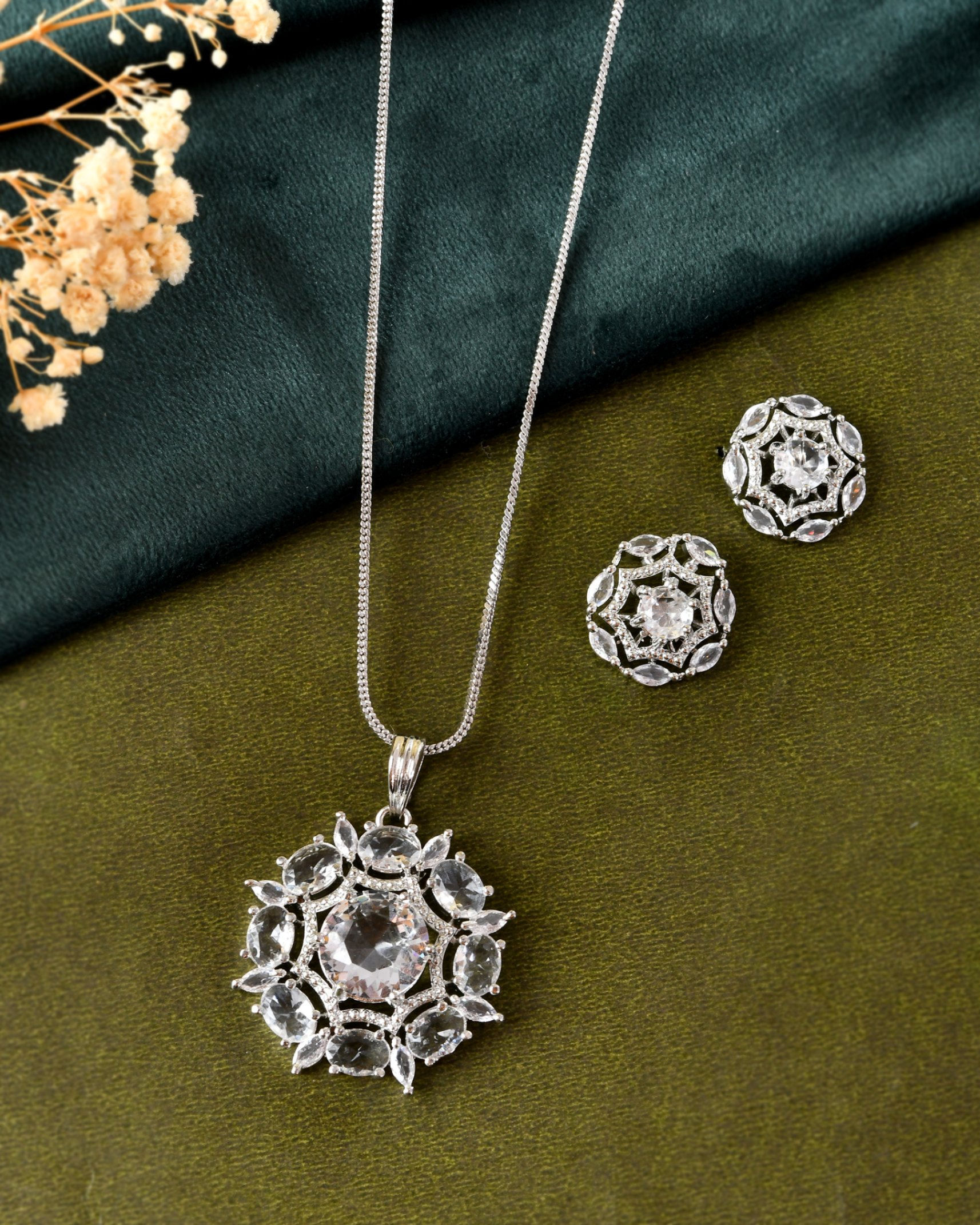 Silver Plated Circular Stone Studded Sun Shaped AD Pandent With Chain Set