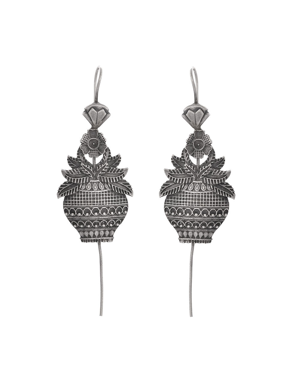 Thumbnail: Silver Toned Designer Floral Shaped Ear Cuff