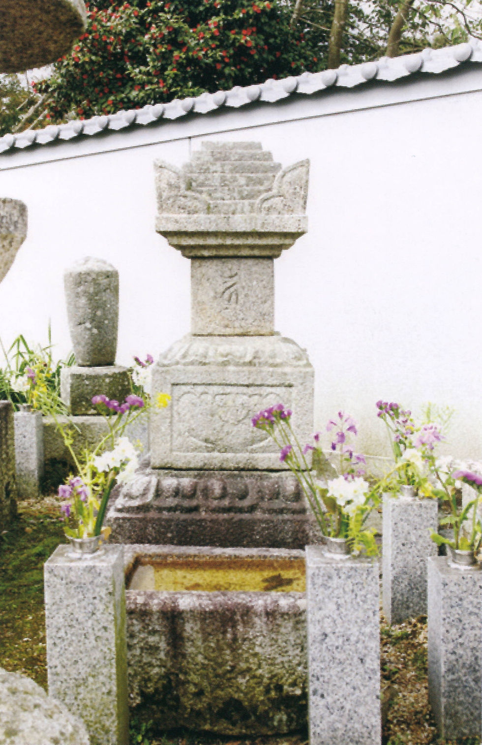 宝筐印塔(近江八幡市指定文化財)