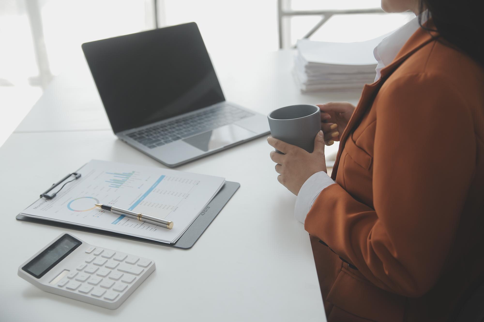 The Canadian Investment Calculator: Simple Growth, Real Clarity