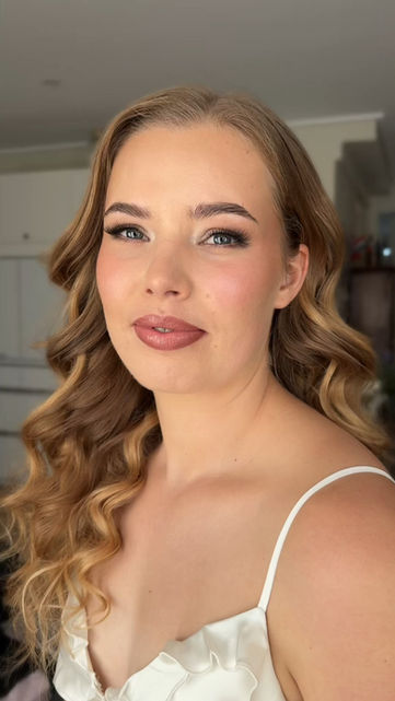 Best soft glam natural bridal makeup in Melbourne and in Bali @liviasamuderabridal
@liviasamudera
www.liviasamudera.com
Photo @tone_image
www.t-oneimage.com.au