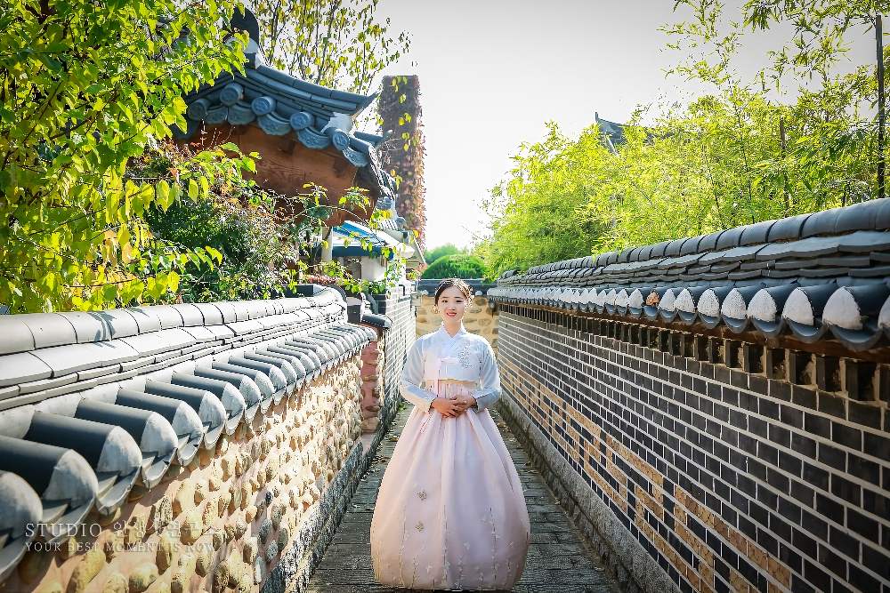 Jeonju Hanok Village Tour by KTX photo 1