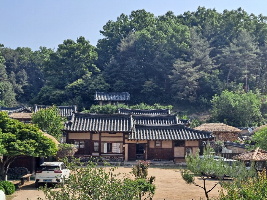 Andong Hahoe & Museom Village Tour by KTX photo 3