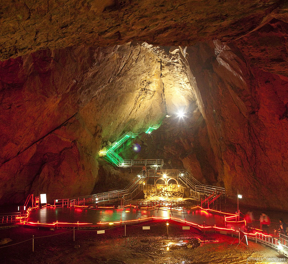 Samcheok Ocean Railbike & Cave Tour photo 4