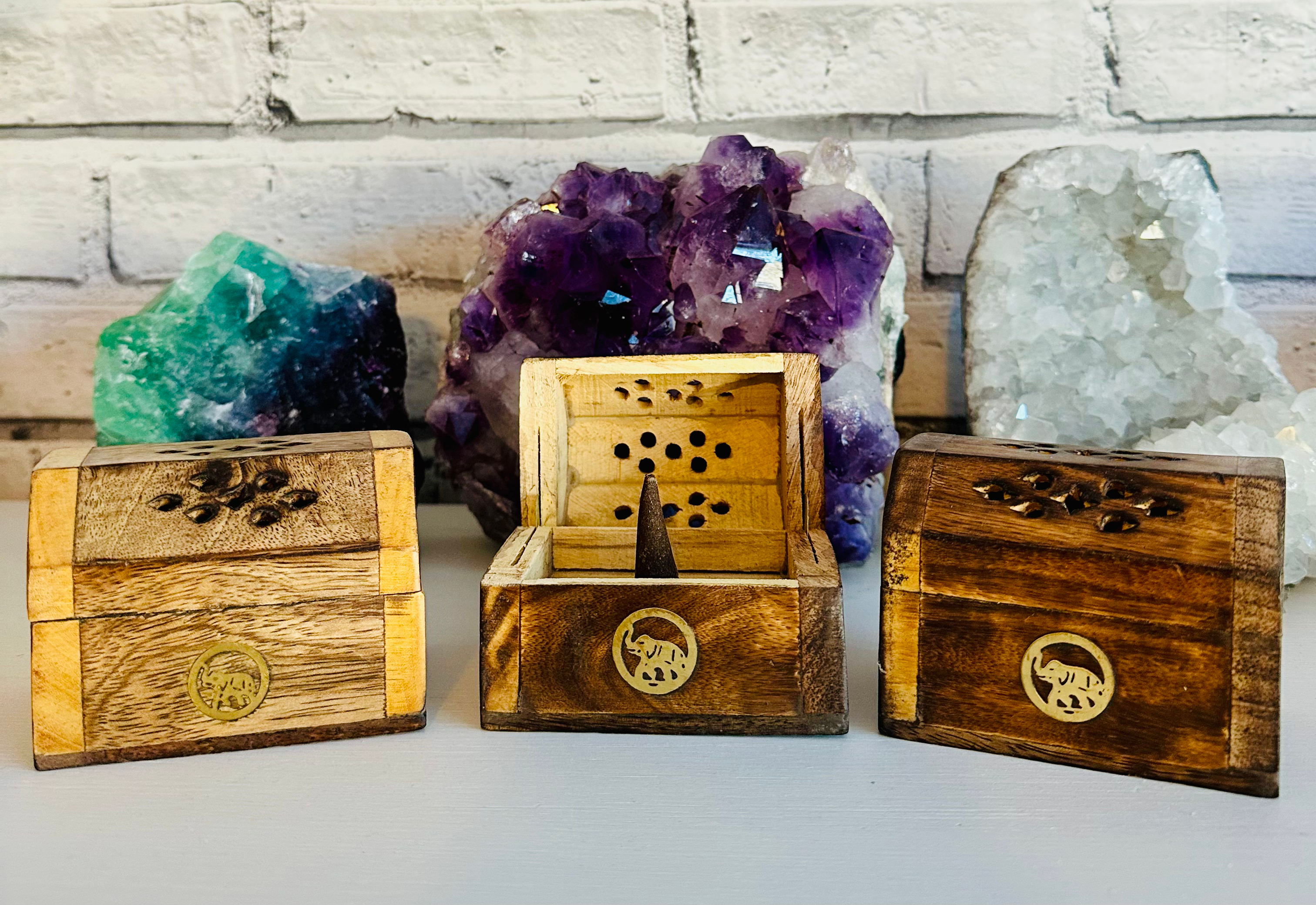 Incense Cone Smoke Box/chest - Mango Wood
