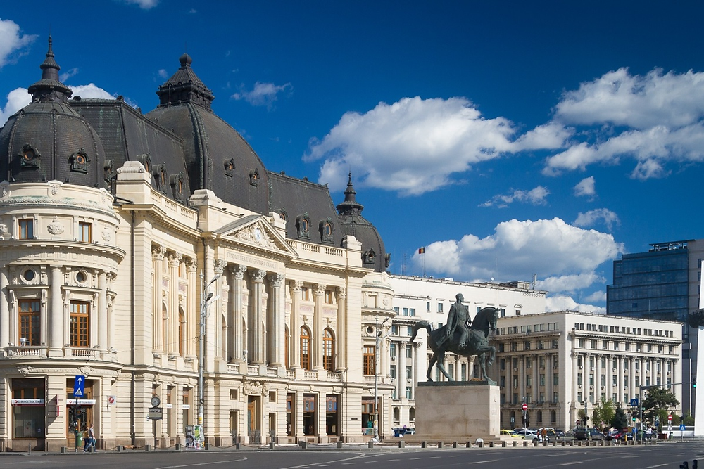 Piața Revoluției, București