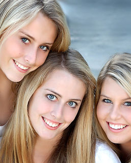 FAMILY GIRLS THREE.jpg