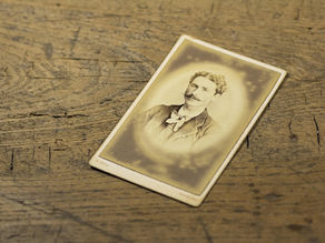 Pourquoi les photos de famille finissent souvent oubliées ?