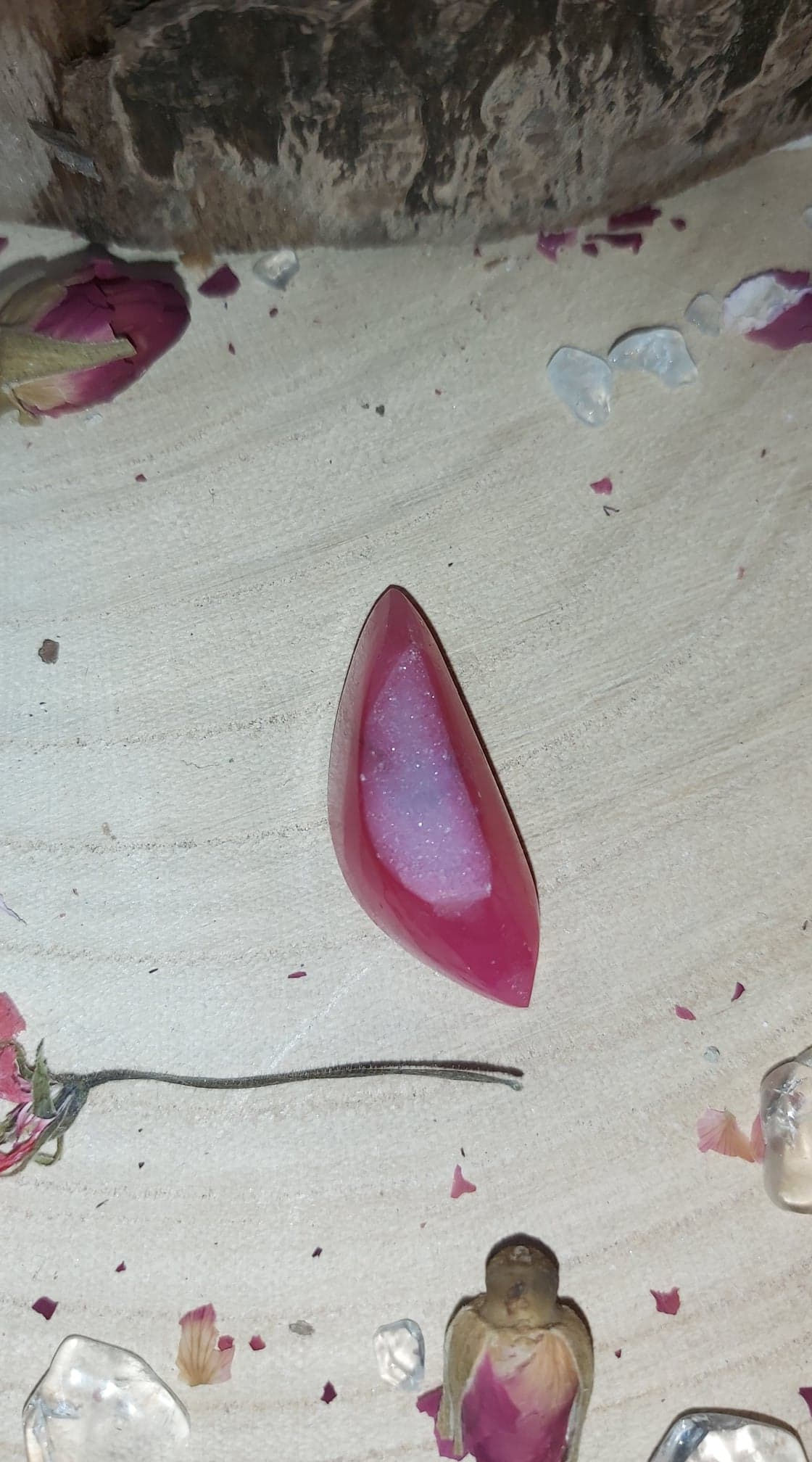 AGATE Druse Teintée - Cabochon goutte