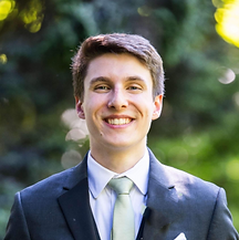 Julian Borkowski - headshot.png