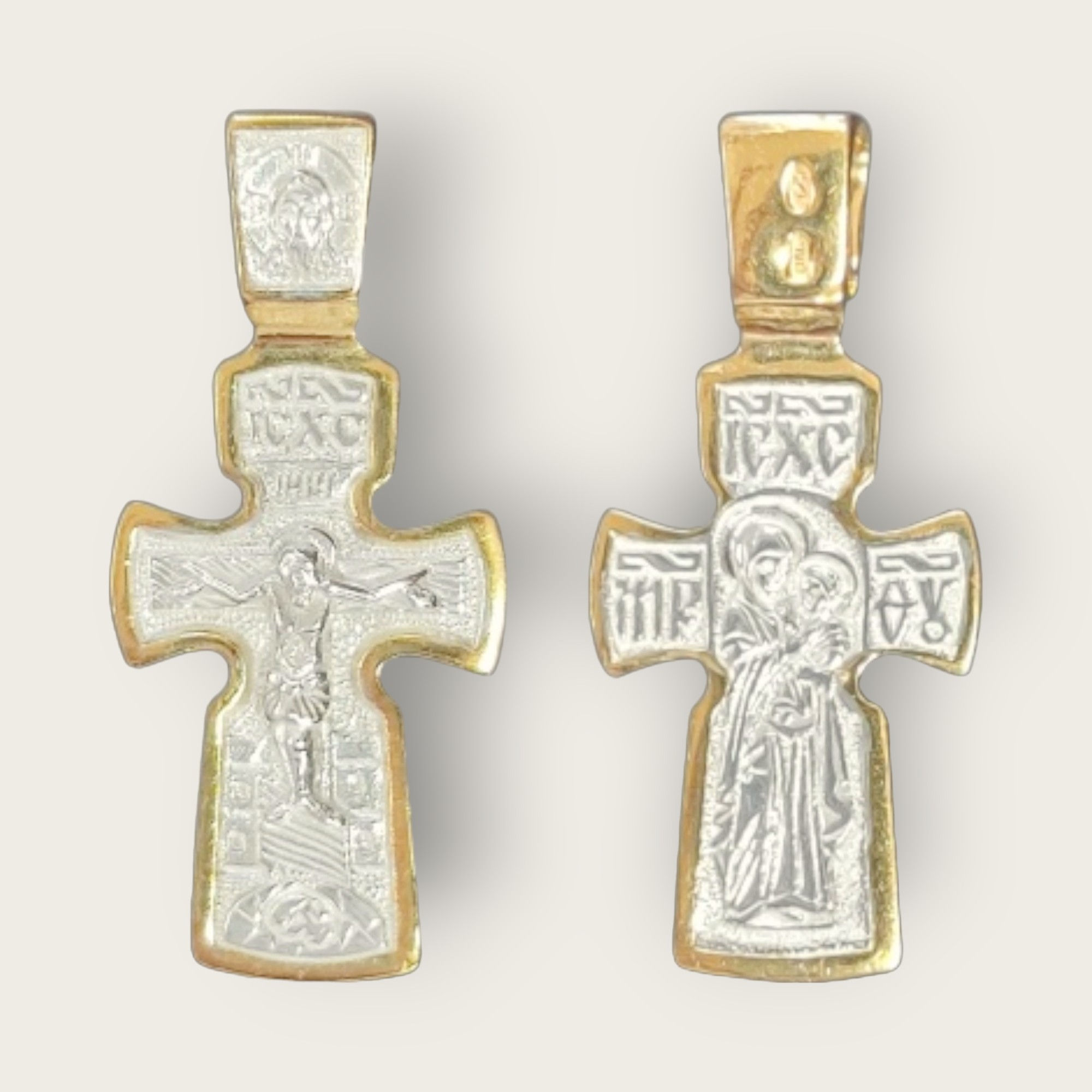 Cruz de plata maciza