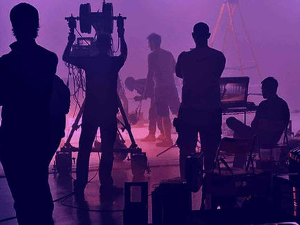 వెండితెర వెనుక ‘వడ్డీల’ వలయం