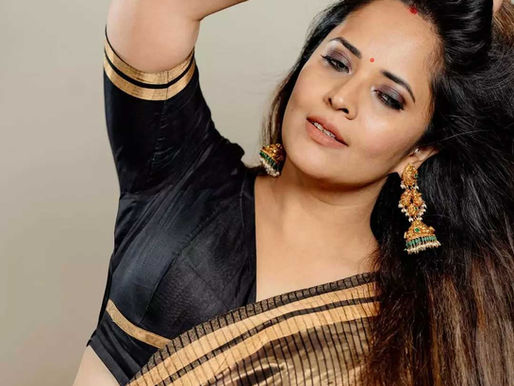 చీరకట్టులో అనసూయ.. స్టన్నింగ్ స్టిల్స్!