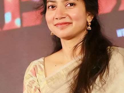 లెజెండరీ బయెపిక్‌లో సాయి పల్లవి!