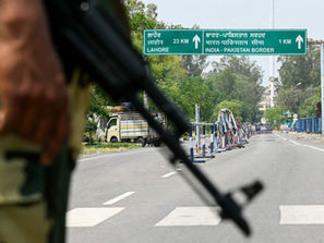 ఏదో జరగబోతోంది..!