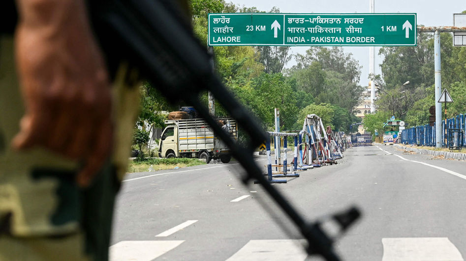 ఏదో జరగబోతోంది..!