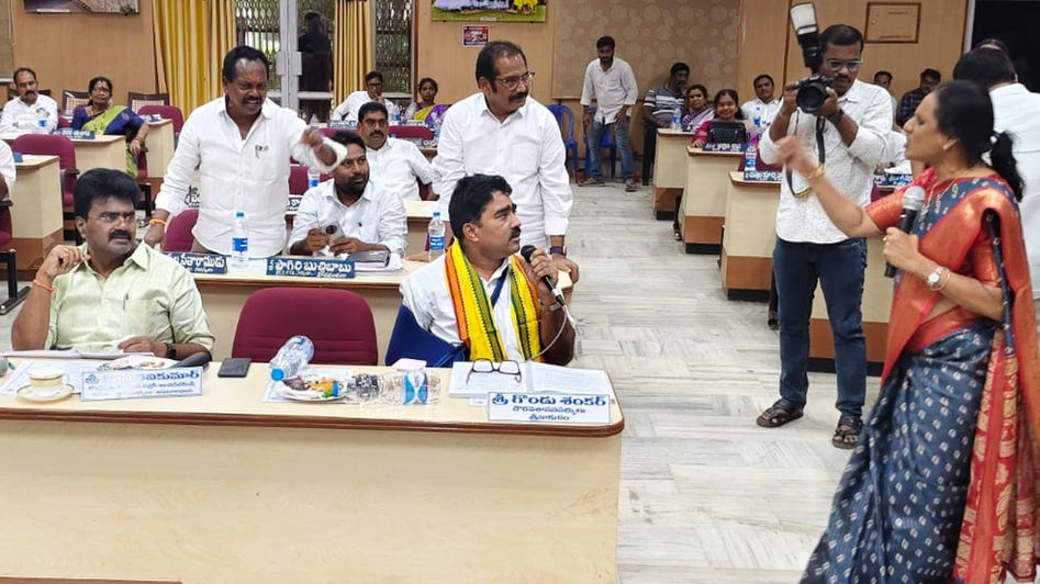 సాయంలో వివక్ష ఎందుకు?