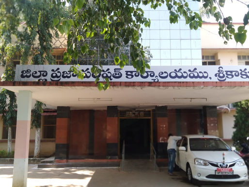 ‘స్థానిక’ ప్రతినిధులపై సిరికన్ను!