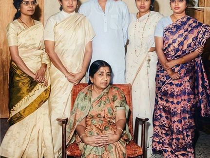 కాలం ఎప్పుడూ..               ముళ్ళపాన్పూ కాదు, పూలపాన్పూ కాదు!