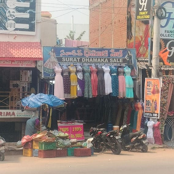 ఎవరు అసలు.. ఎవరు నకిలీ?  