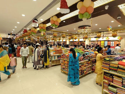 కొట్లో వ్యాపారాల్లేవ్.. చేతిలో సొమ్ముల్లేవ్!