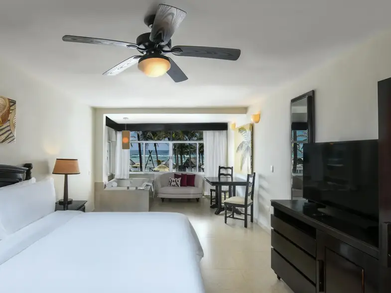 Hidden Beach Resort Au Naturel Club