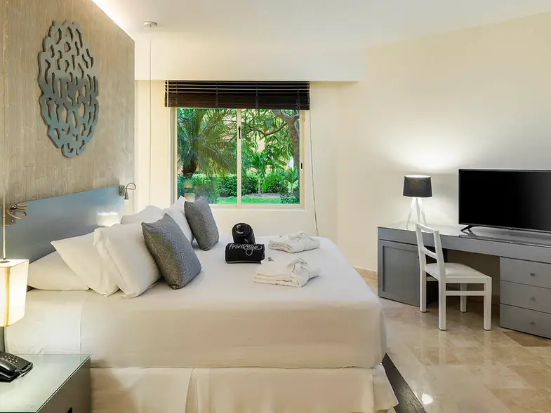 Ocean Maya Royale Hotel