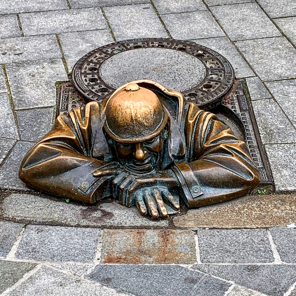 Estatuas en casco histórico de Bratislava