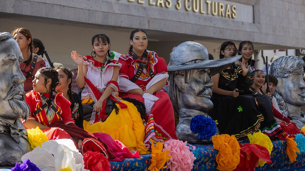 Realizan desfile en Cuauhtémoc por el 115° aniversario de la Revolución