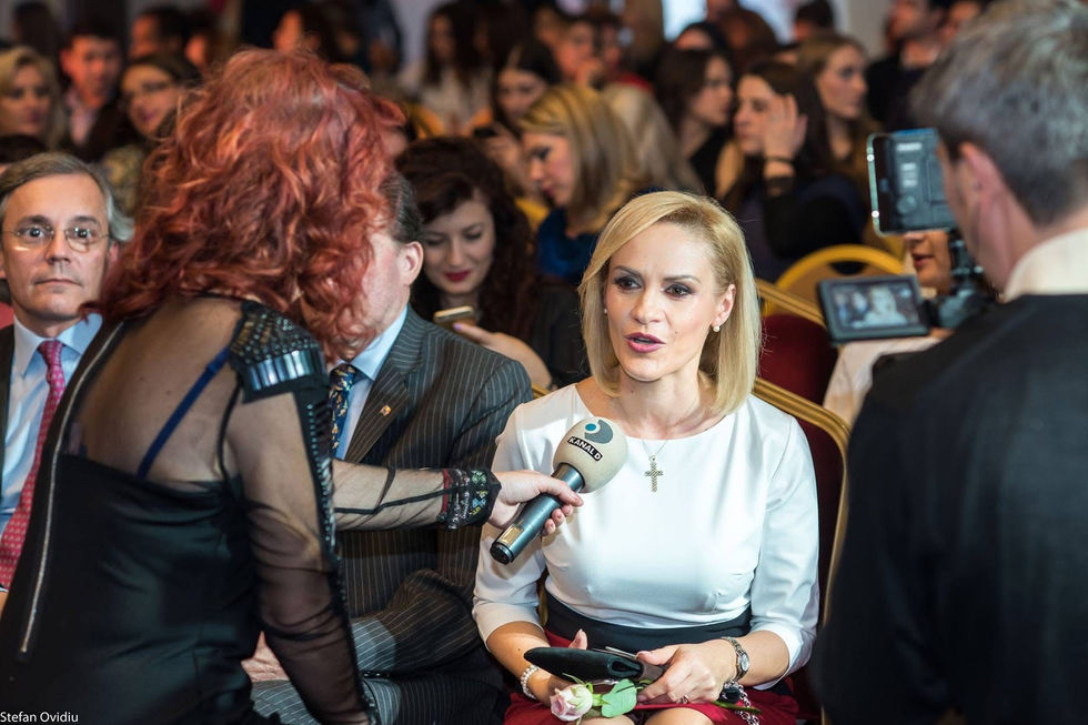 GABRIELA FIREA ATYPIC BEAUTY GALA