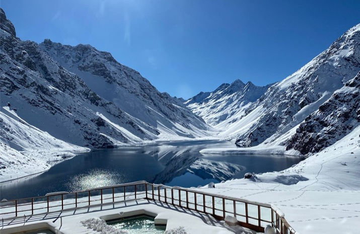 Portillo e Laguna del Inca