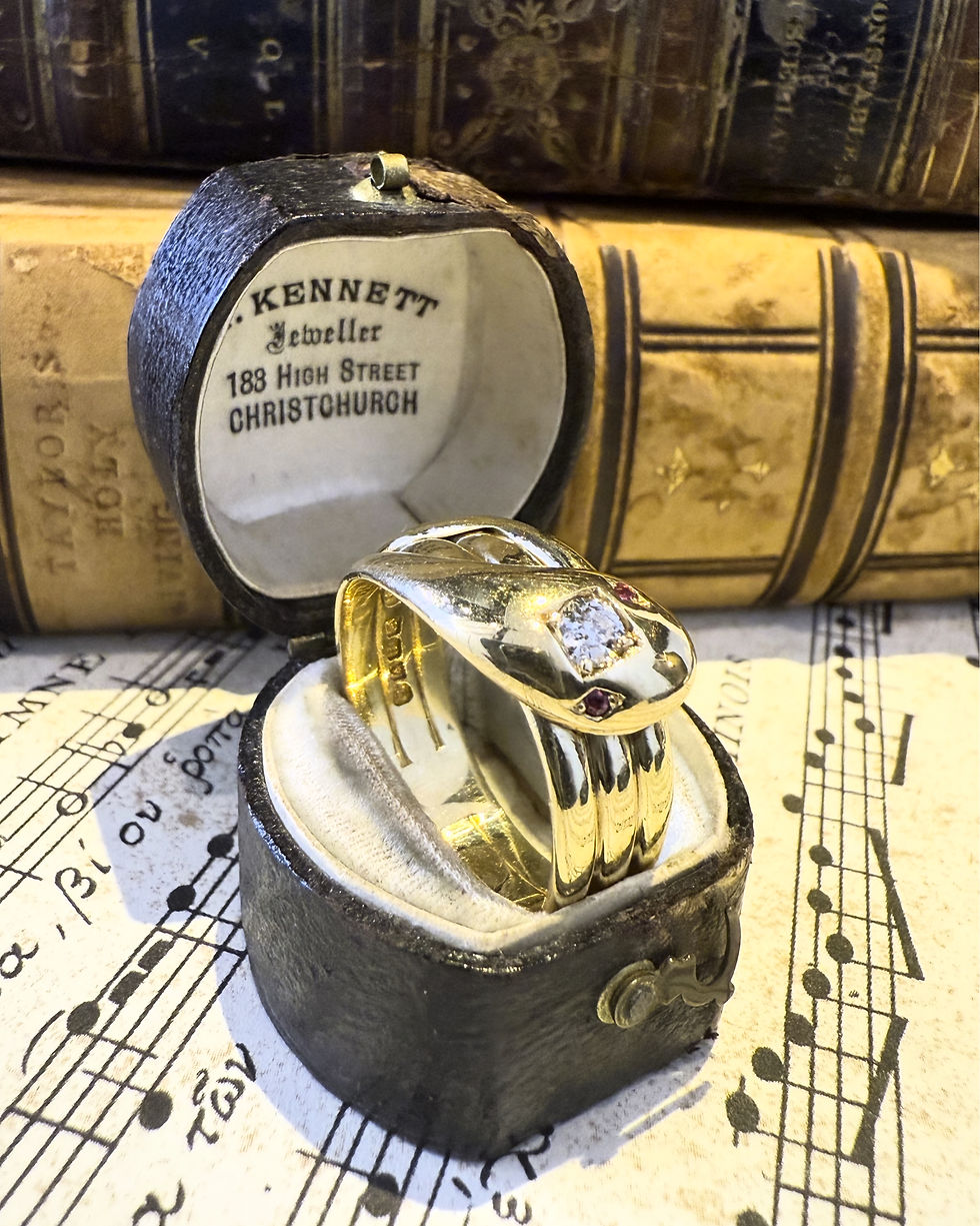 A Stunning Antique 18ct Snake Ring 