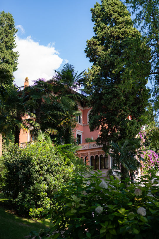 Palm trees and gardens at Villa Fiordaliso on Lake Garda