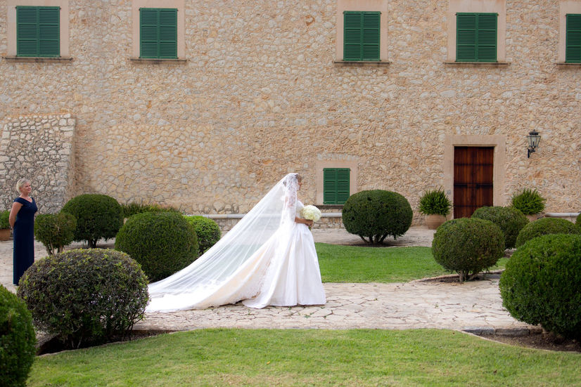 Bride portrait with veil at Son Berga finca