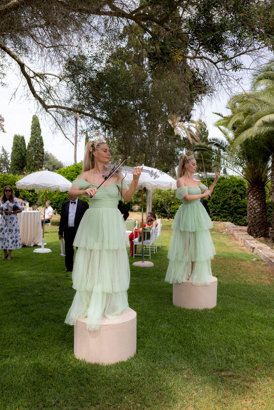 Reception detail Son Julia Mallorca wedding violists