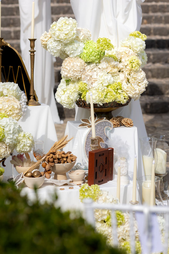 Jewish Persian wedding traditions photographed at Finca Son Berga Mallorca.