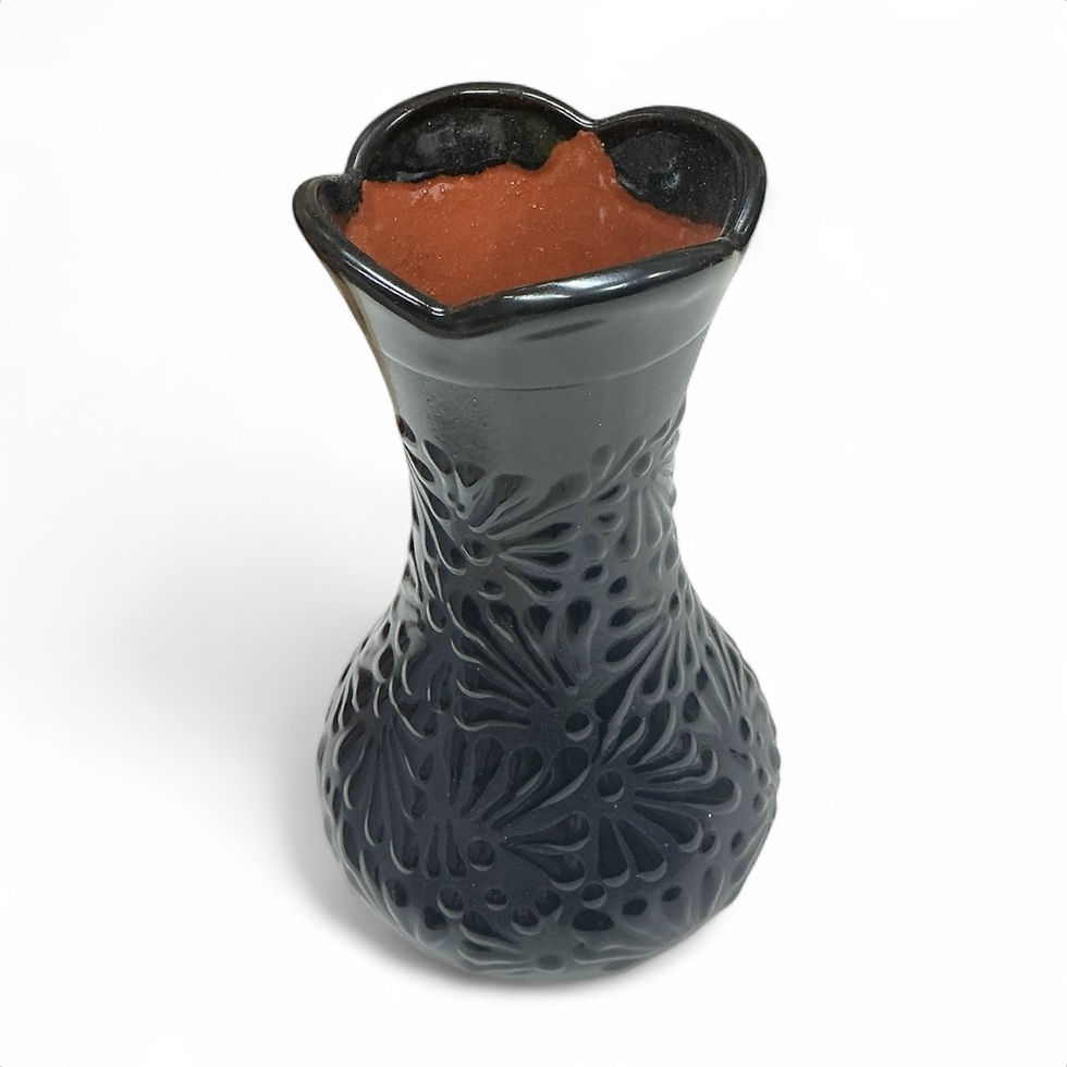 Thumbnail: Talavera Mexican Flower Vase Plumeado | Black & Black