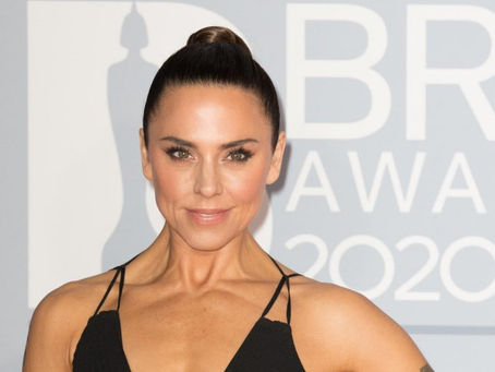 Spice Girls: Mel C si esibisce con l’iconica Too Much