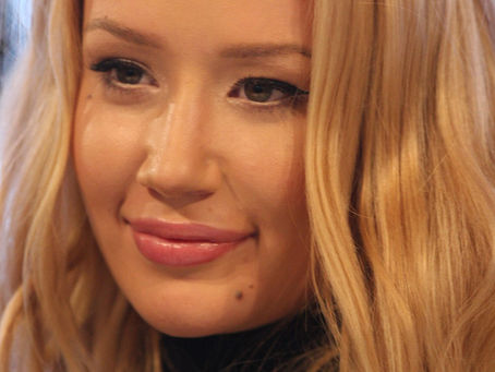 Iggy Azalea risponde alle accuse di blackfishing: «Ridicole e infondate»