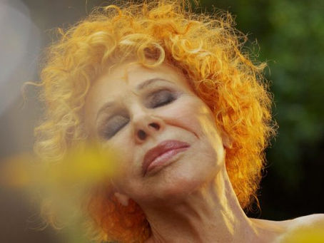 Ornella Vanoni: è visibile il videoclip 'Isole viaggianti', dedicato a Milano