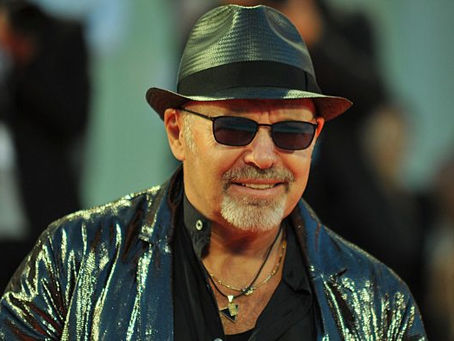 Vasco Rossi: Una canzone d’amore buttata via: il testo e il video del nuovo singolo