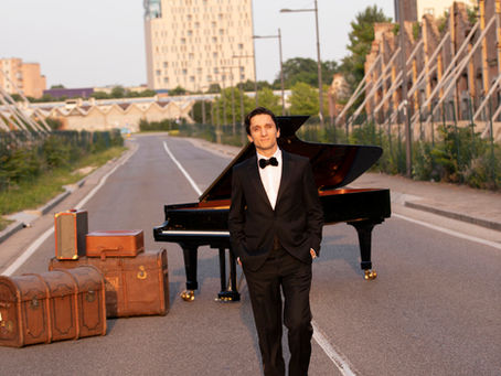 Si esibisce col palco mobile, per Romanovsky un 'piano B' Tour per l'Italia, in 42 tappe