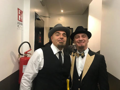 Dagli Articolo 31 a Rocco Hunt, tutti i migliori feat di Reverendo