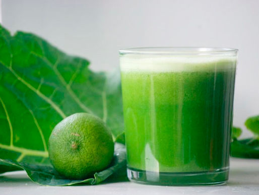 SUCO DE COUVE COM LIMÃO