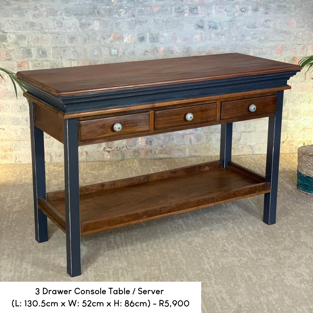 3 Drawer Console Table / Server