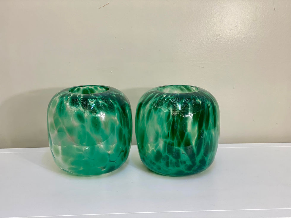 Thumbnail: Green Art Glass Vase