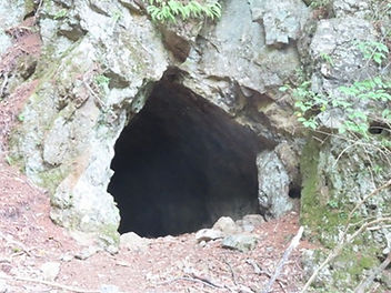 第二テラスの坑口.jpg